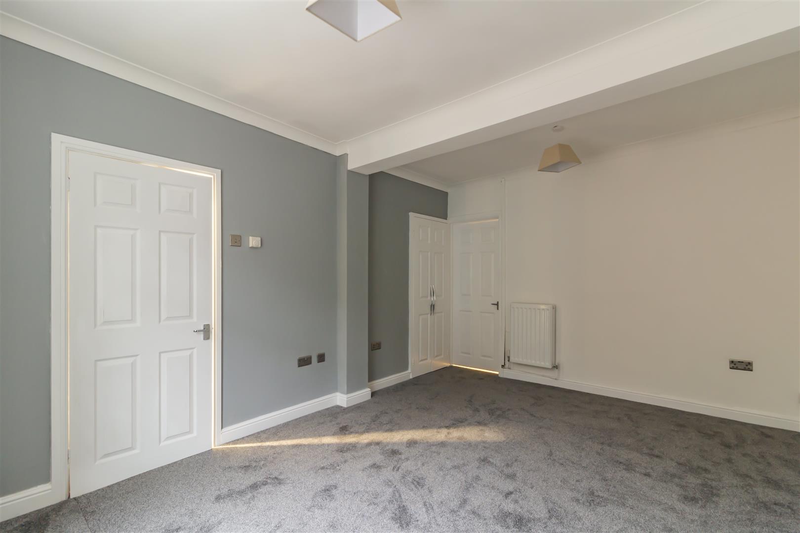 house - terraced for rent tynybedw street