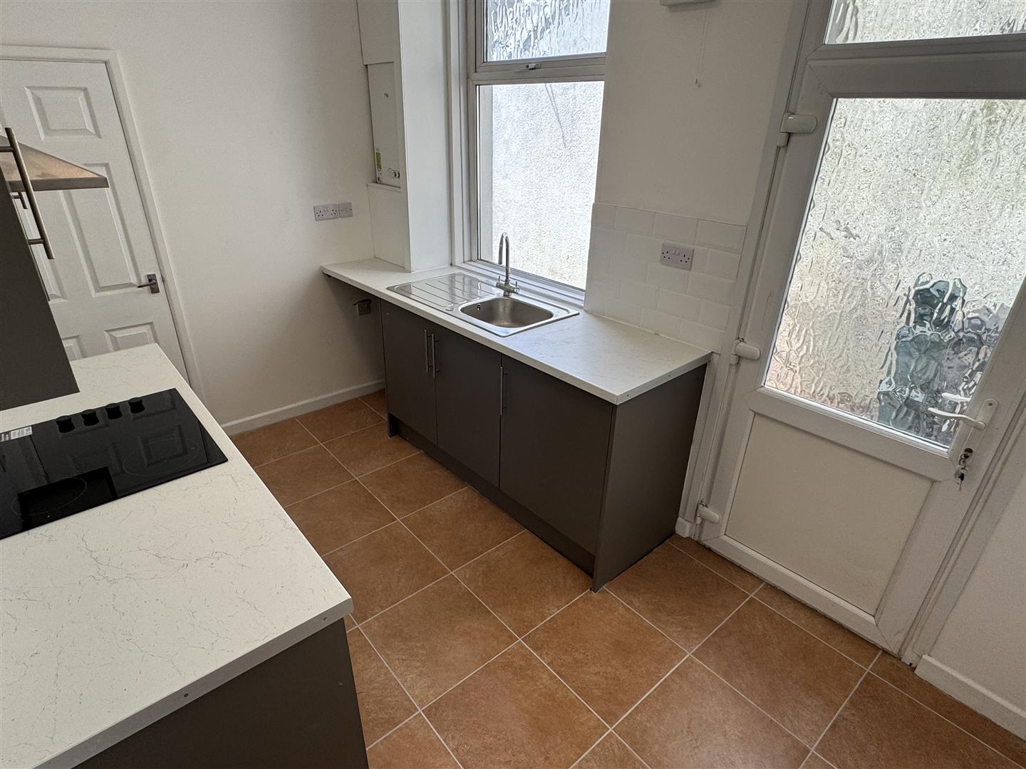 house - terraced for rent herbert street
