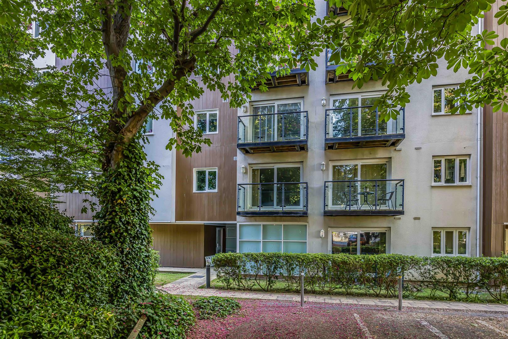 apartment for sale gisors road