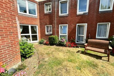 flat for rent green road