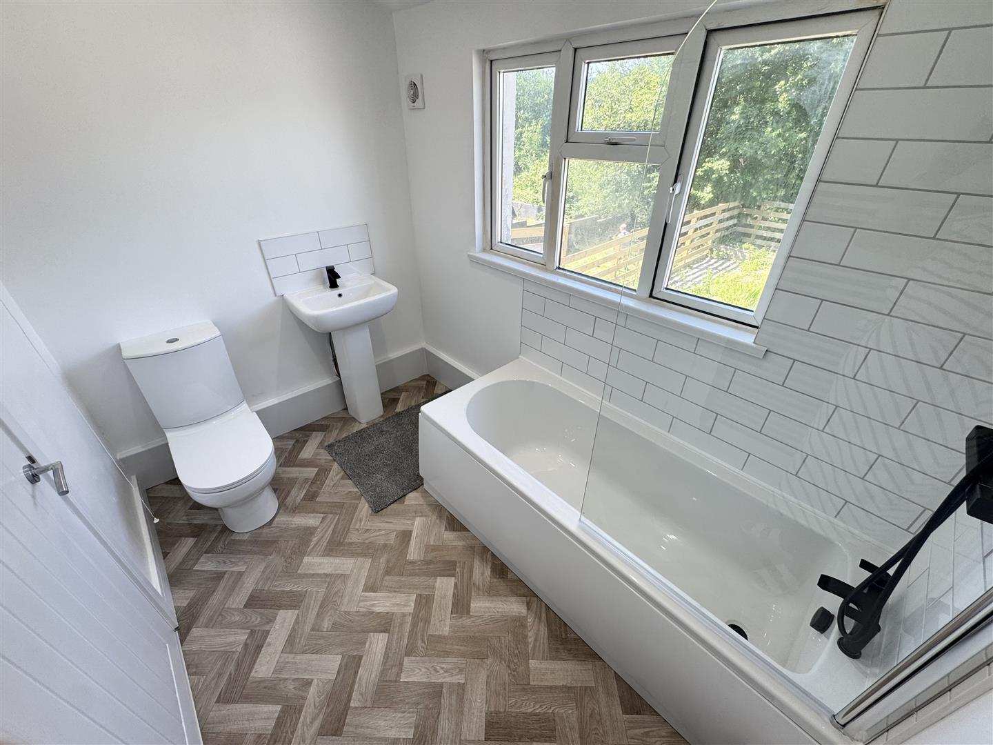 house for rent tyntyla road