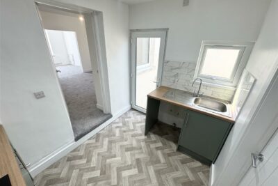 house for rent tyntyla road