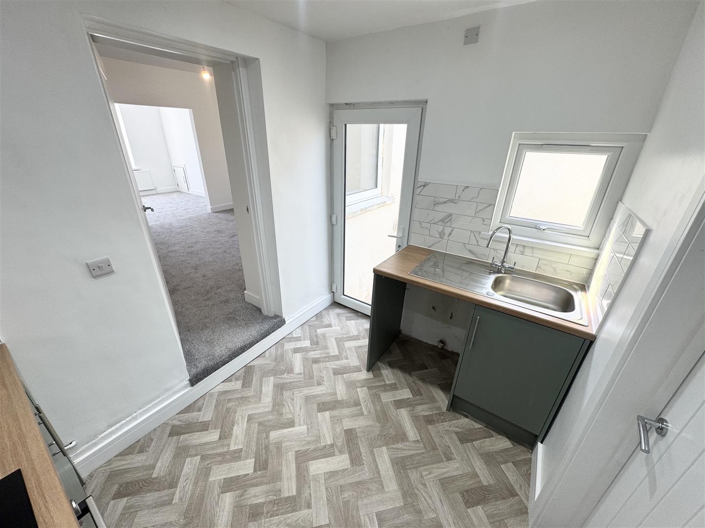 house for rent tyntyla road