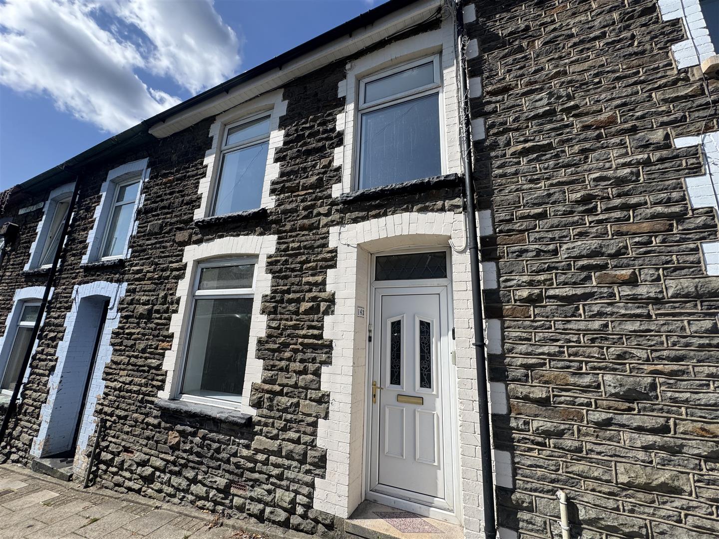 house for rent tyntyla road