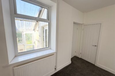 house for rent tyntyla road
