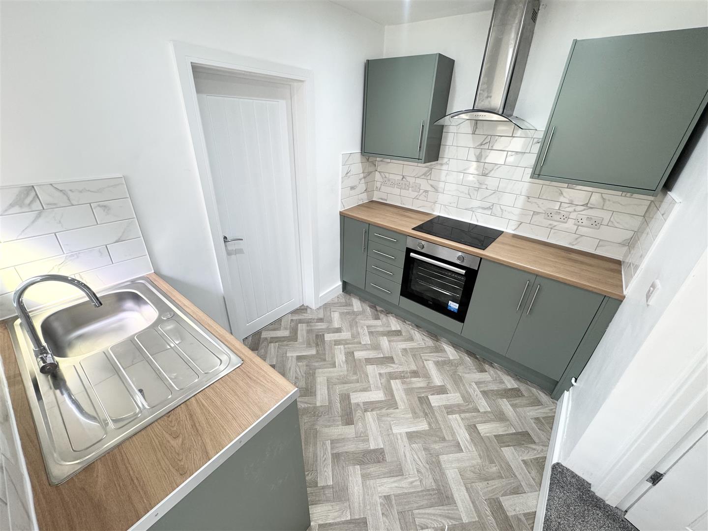 house for rent tyntyla road
