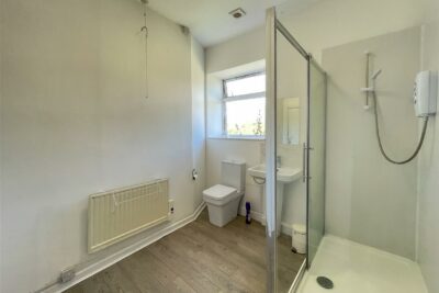 flat for sale wood road
