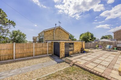 house for sale wraysbury park drive
