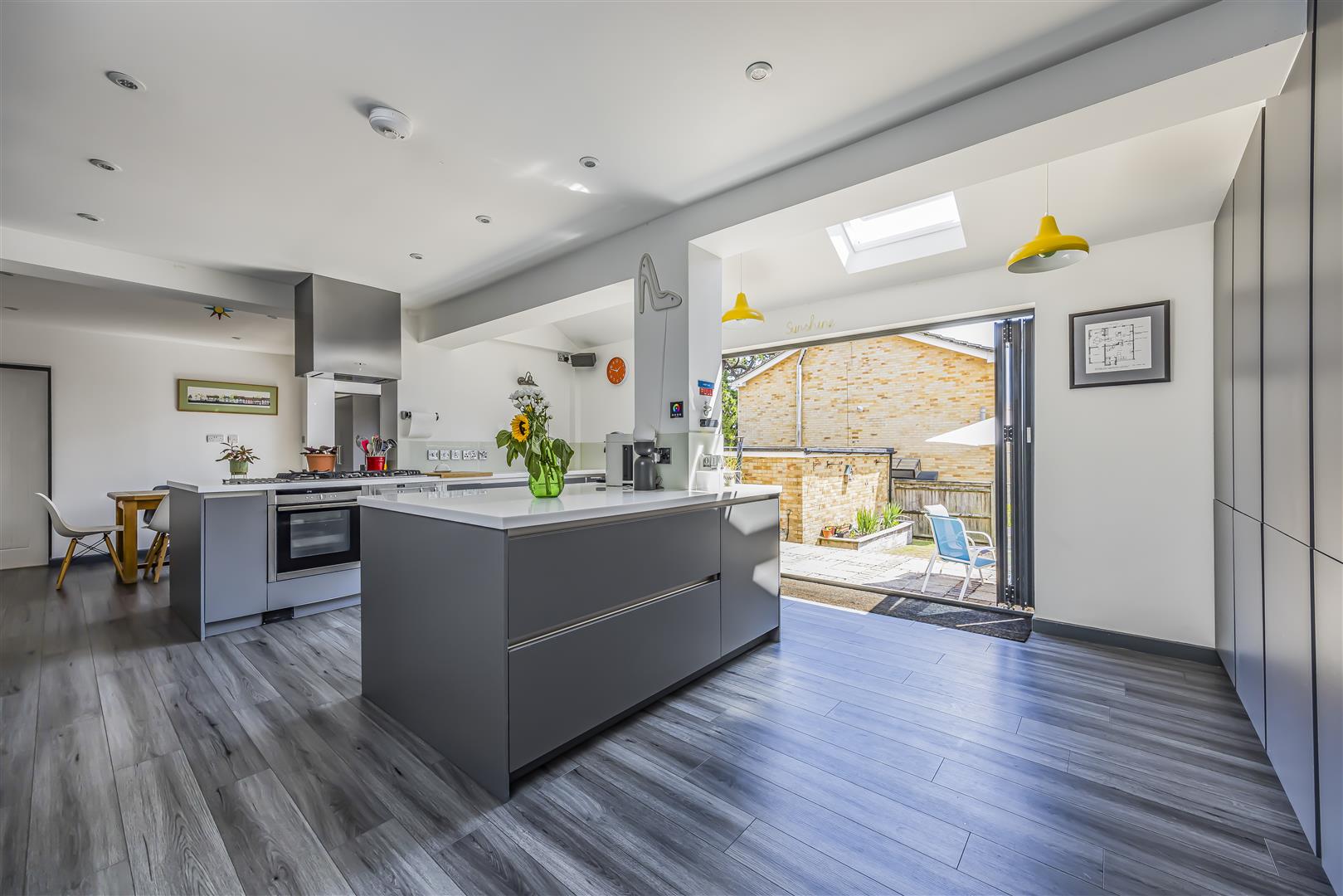 house for sale wraysbury park drive