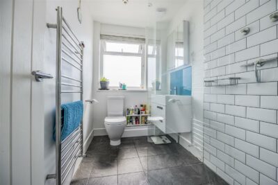 house for sale wraysbury park drive