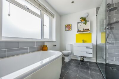 house for sale wraysbury park drive