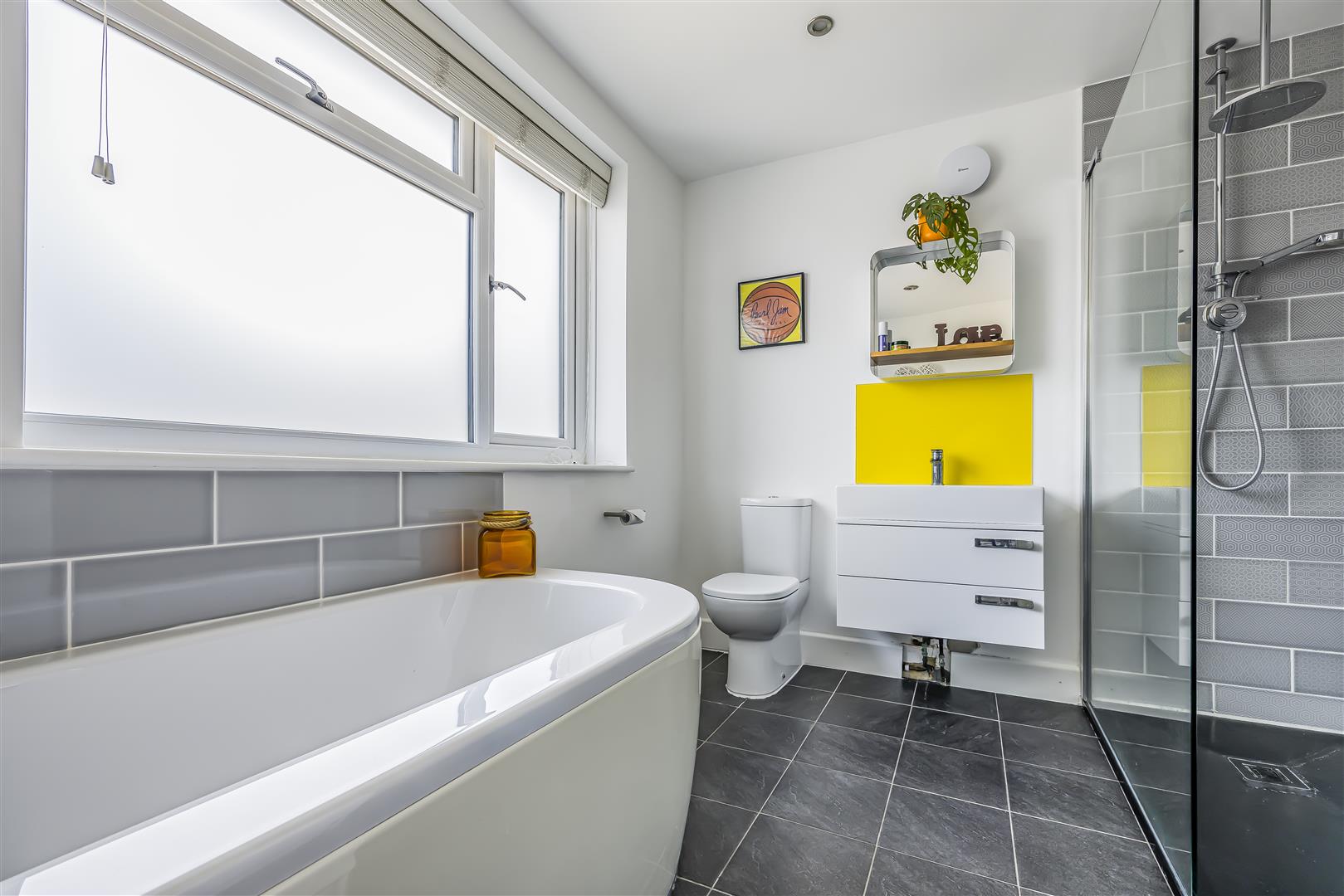 house for sale wraysbury park drive
