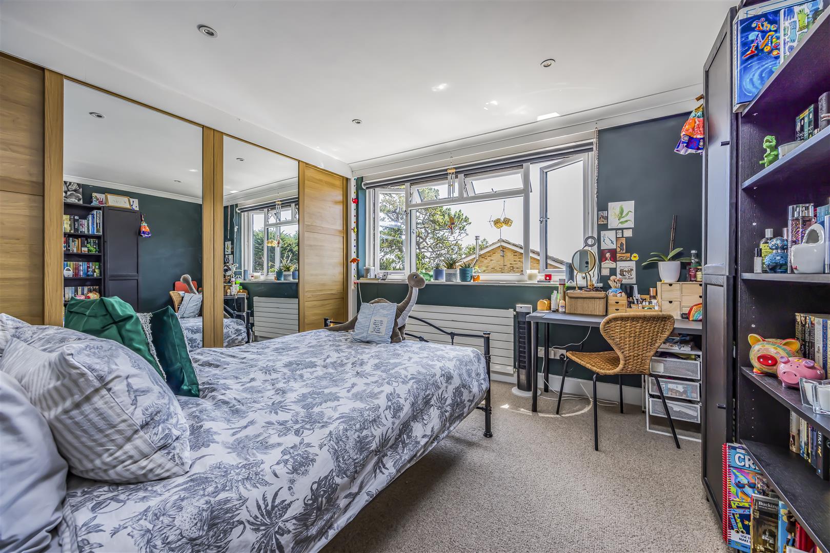 house for sale wraysbury park drive