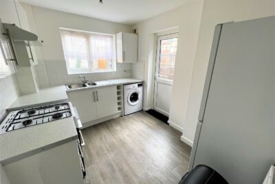 house for rent stamshaw road