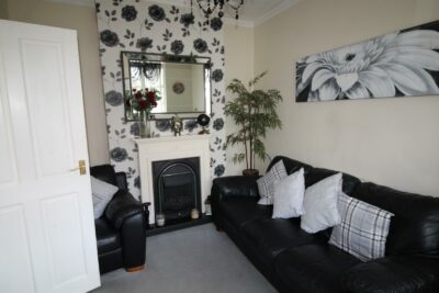 house - terraced for rent tipner road