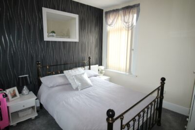 house - terraced for rent tipner road