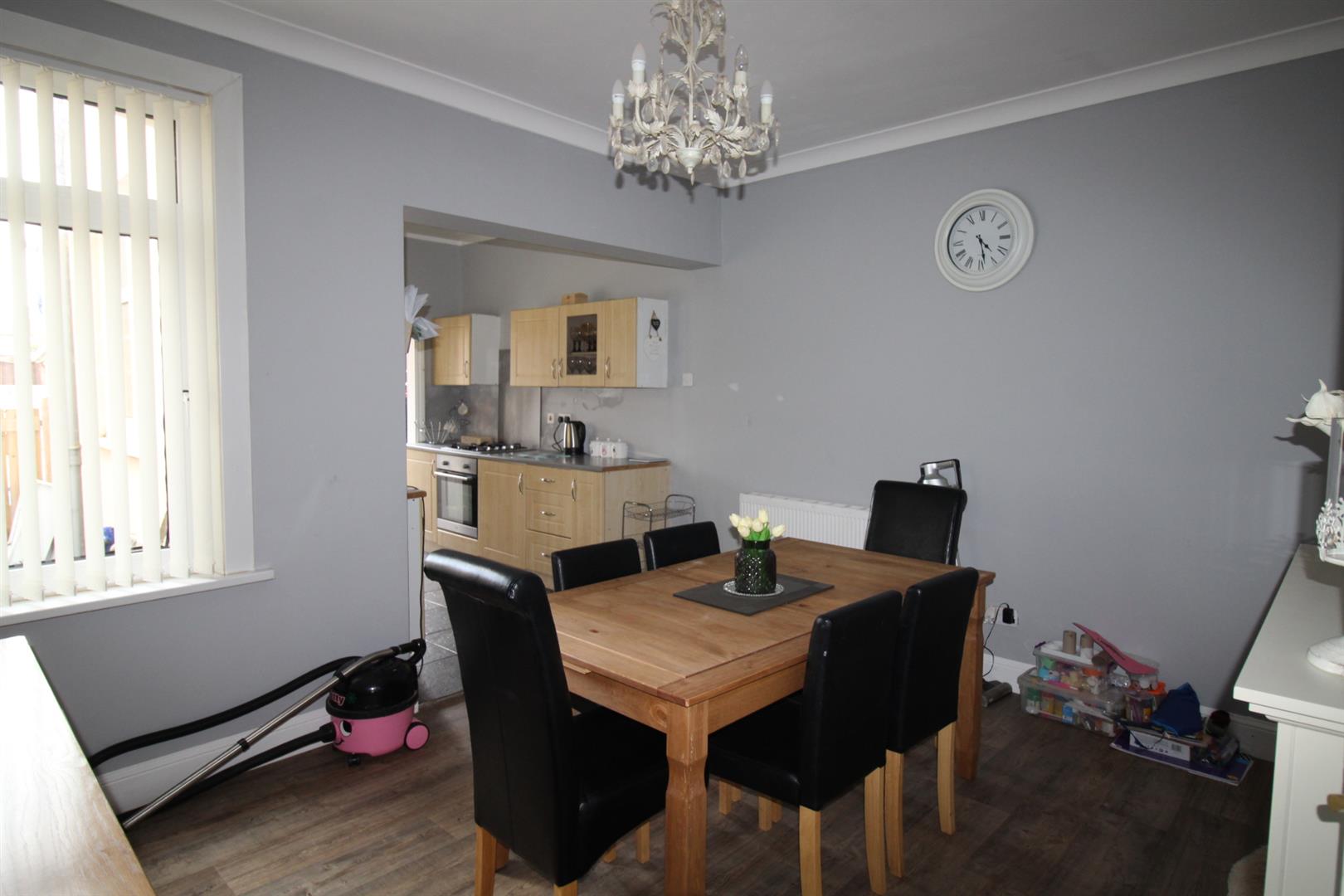 house - terraced for rent tipner road