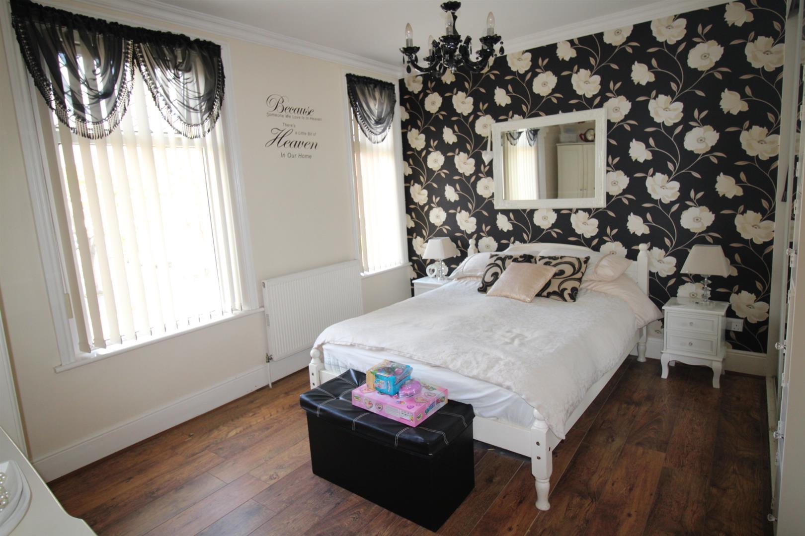 house - terraced for rent tipner road