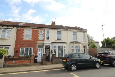 house - terraced for rent tipner road