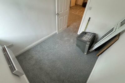 flat for rent bridgend road
