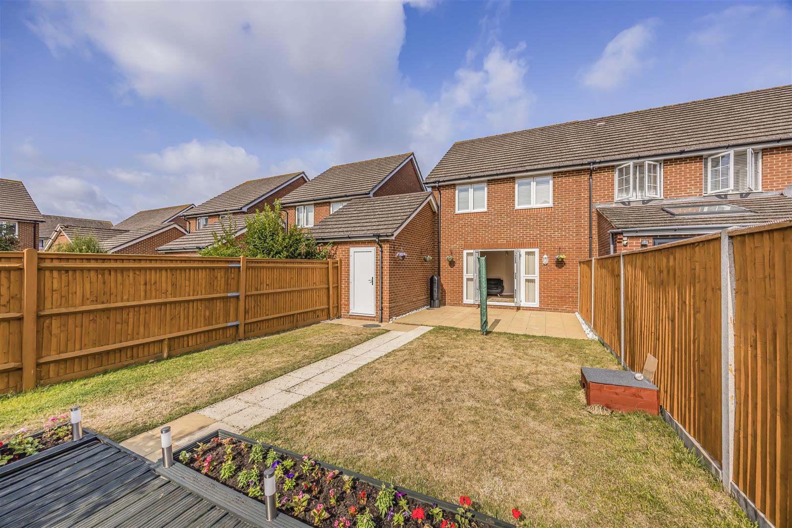 house - end terrace for sale union road