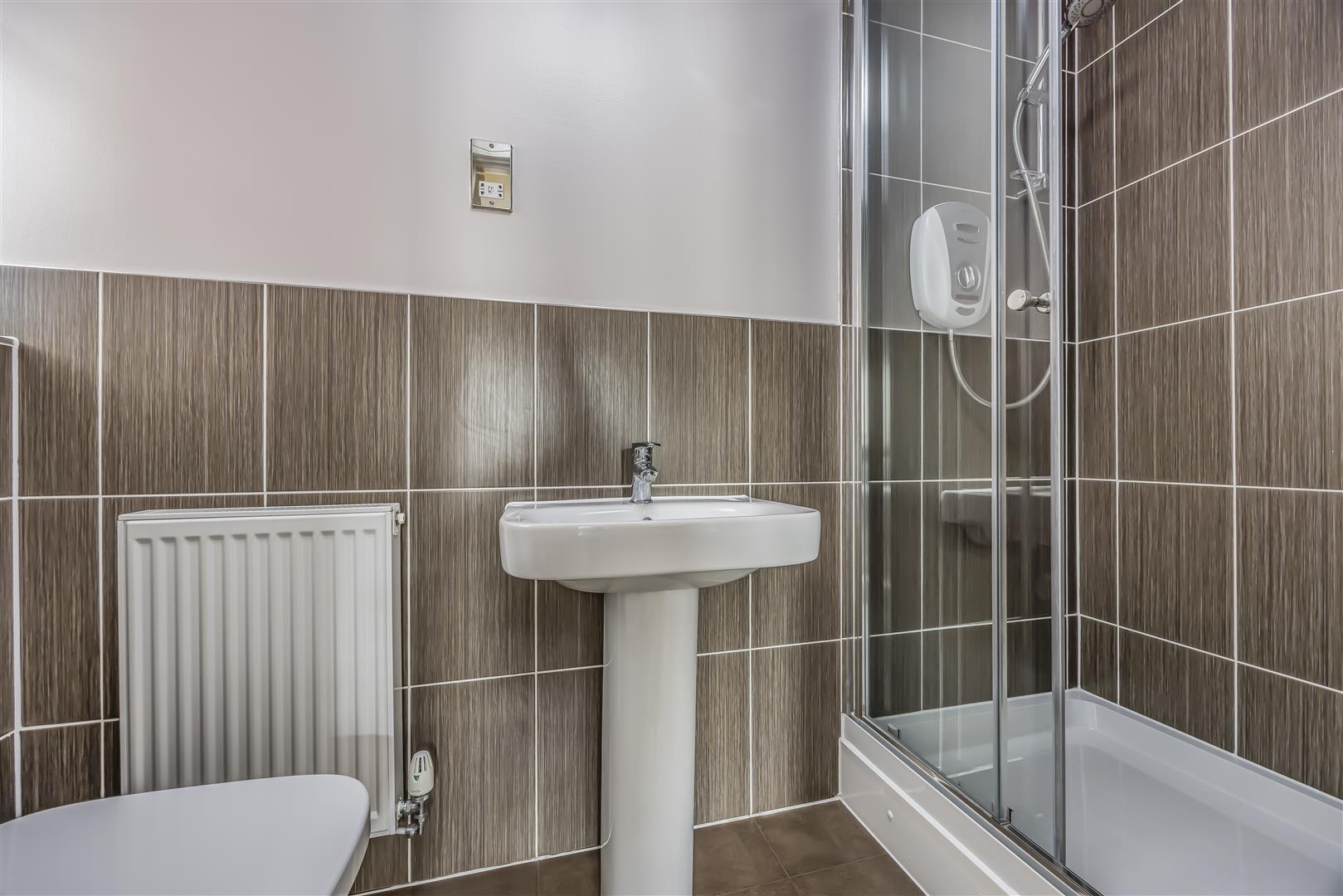 house - end terrace for sale union road