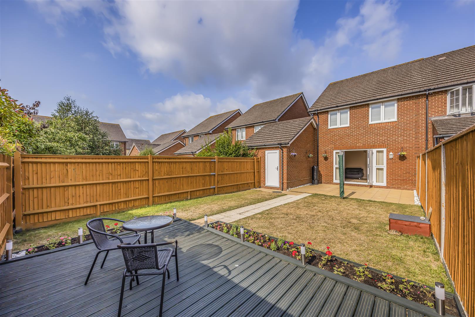 house - end terrace for sale union road