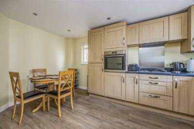 house - end terrace for sale union road