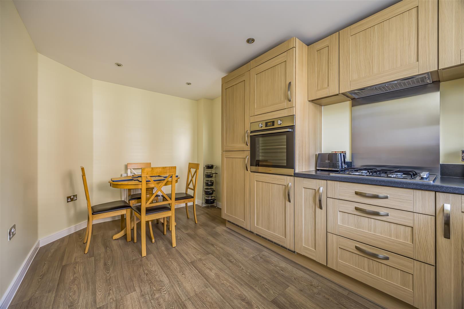 house - end terrace for sale union road