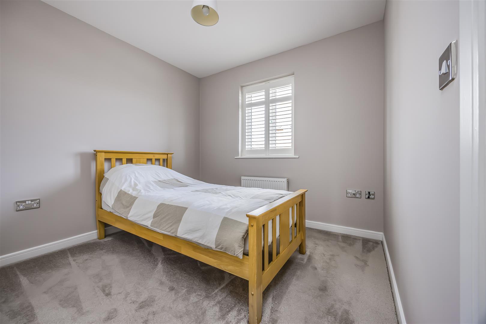house - end terrace for sale union road