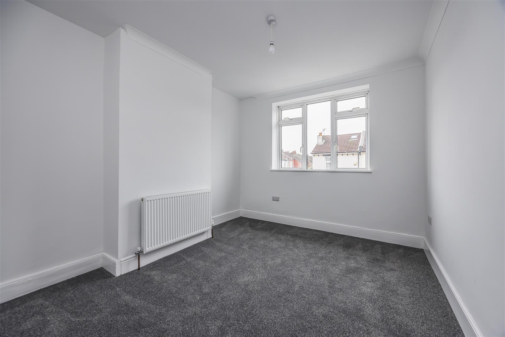 house - end terrace for rent catisfield road