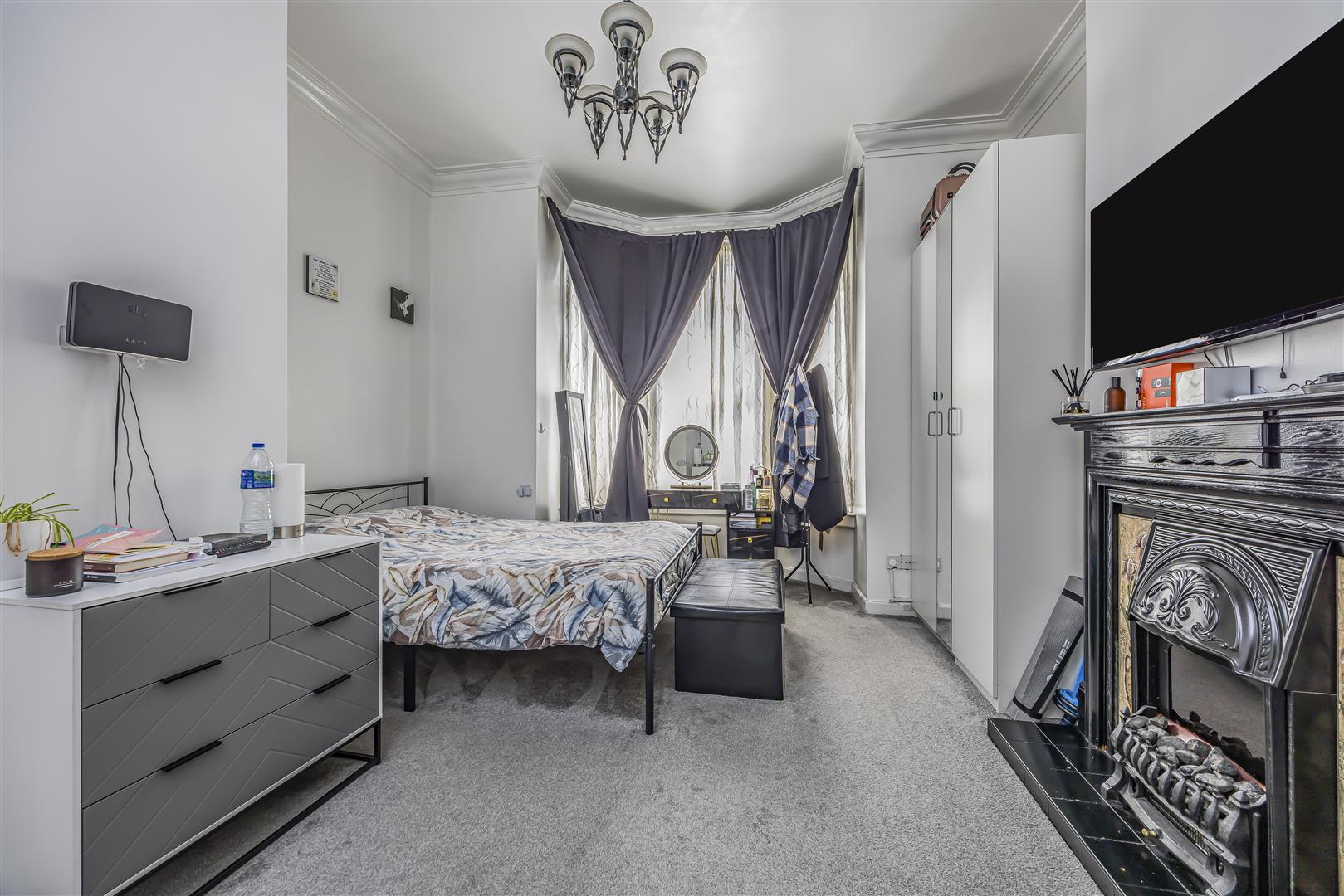 flat for sale north end avenue