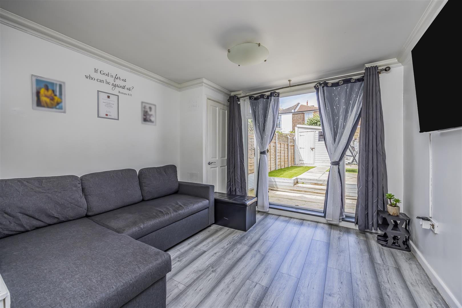 flat for sale north end avenue