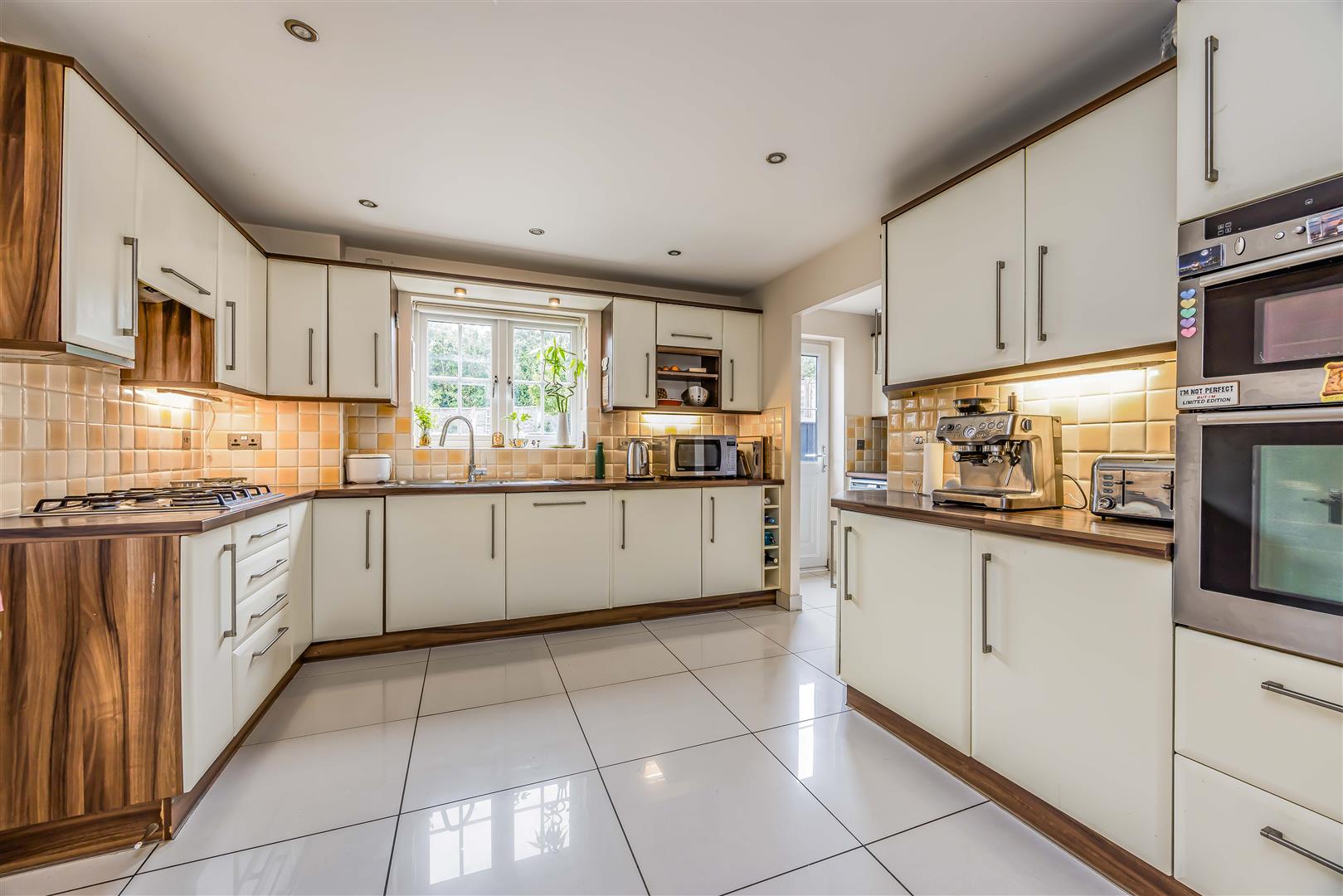 house - detached for sale pipit close
