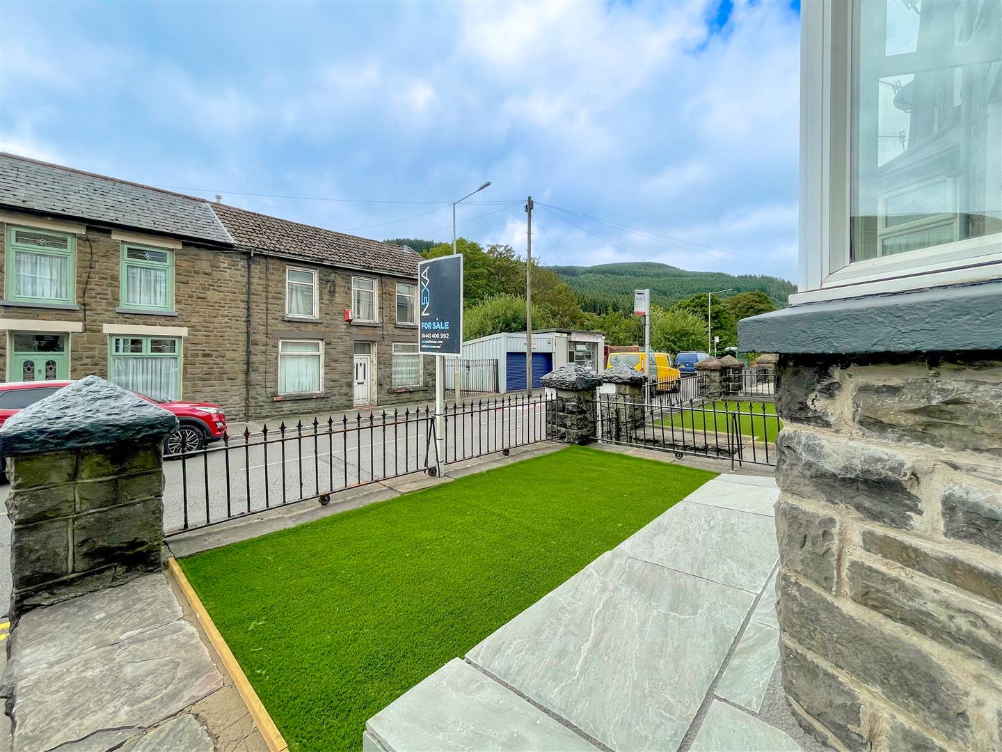house for sale ynyswen road