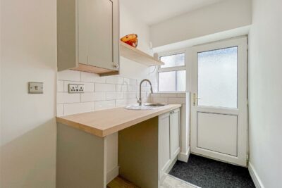 house for sale ynyswen road