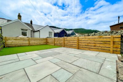 house for sale ynyswen road