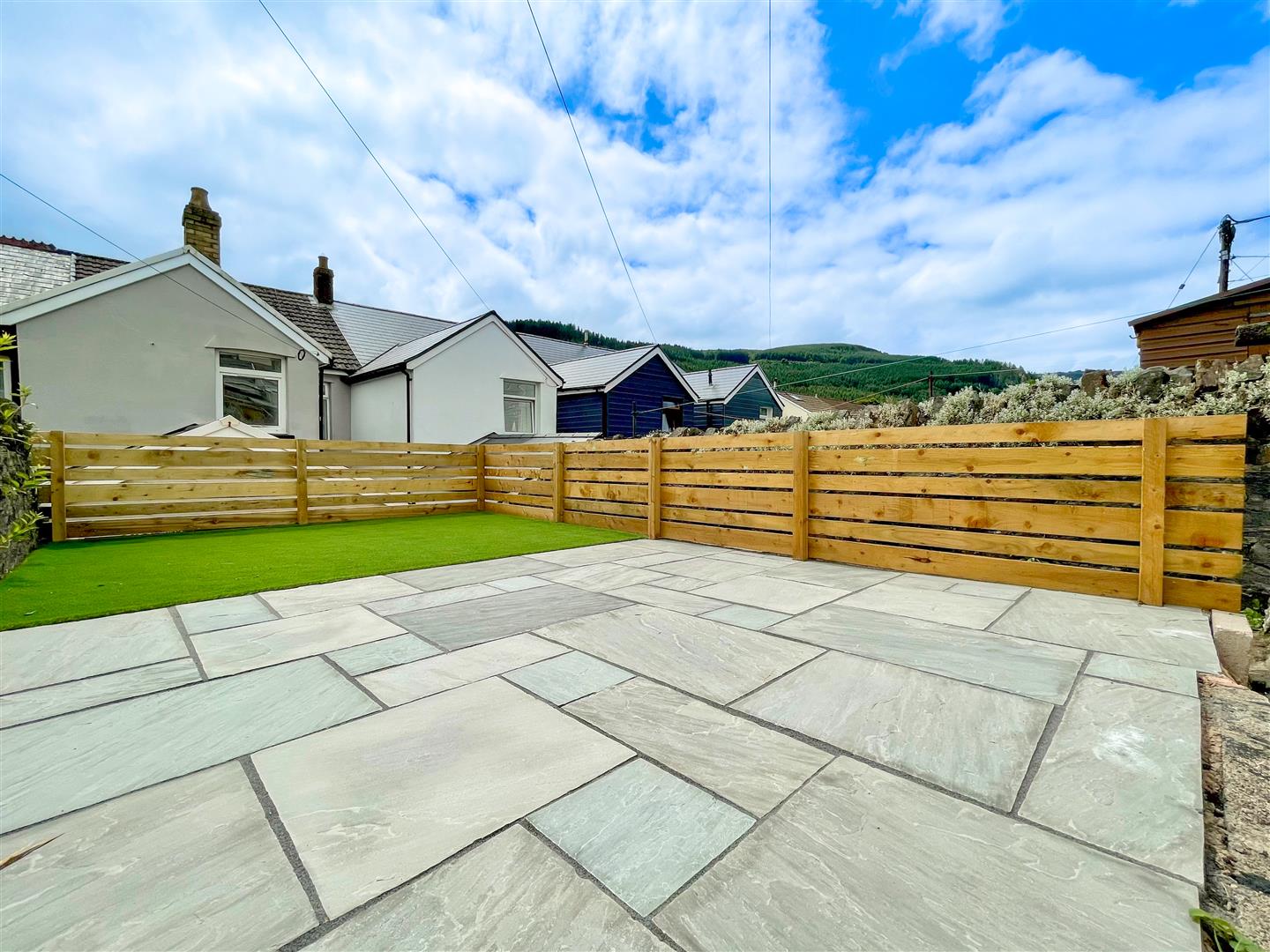 house for sale ynyswen road