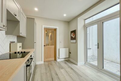 house for sale ynyswen road
