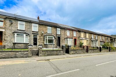 house for sale ynyswen road