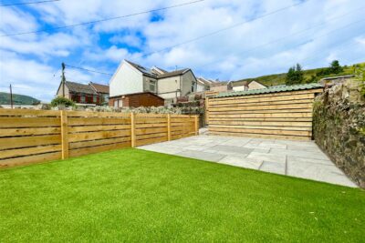 house for sale ynyswen road