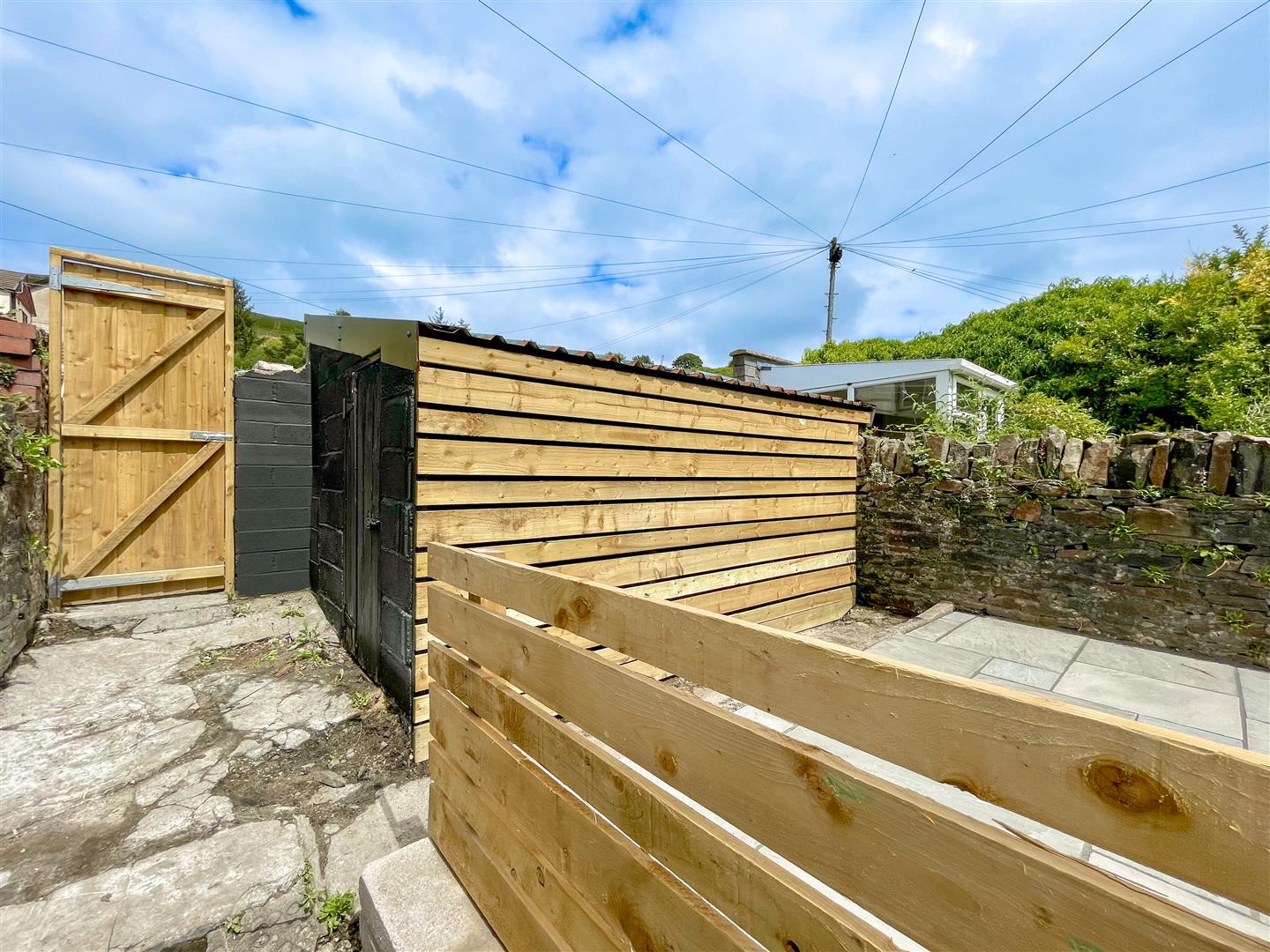 house for sale ynyswen road