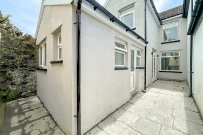 house for sale ynyswen road