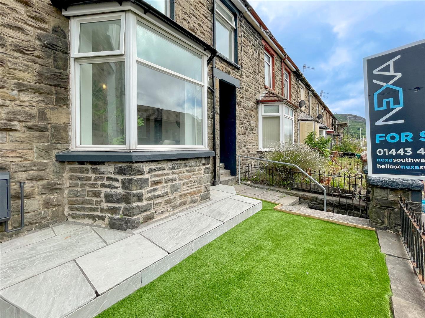 house for sale ynyswen road