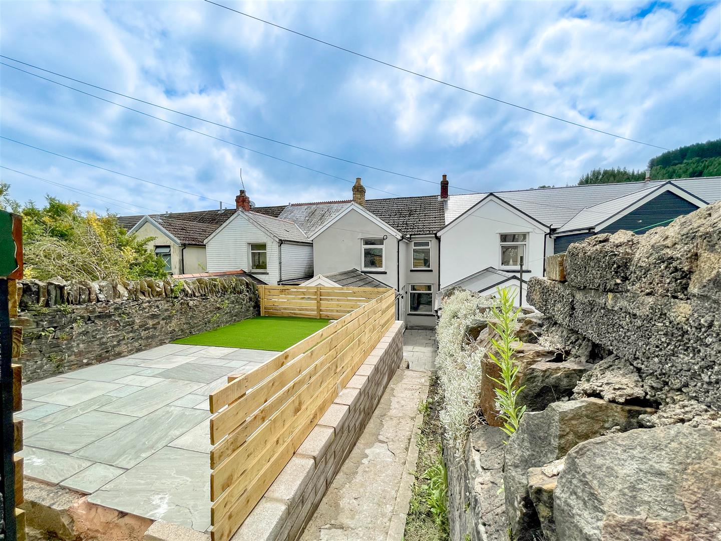 house for sale ynyswen road
