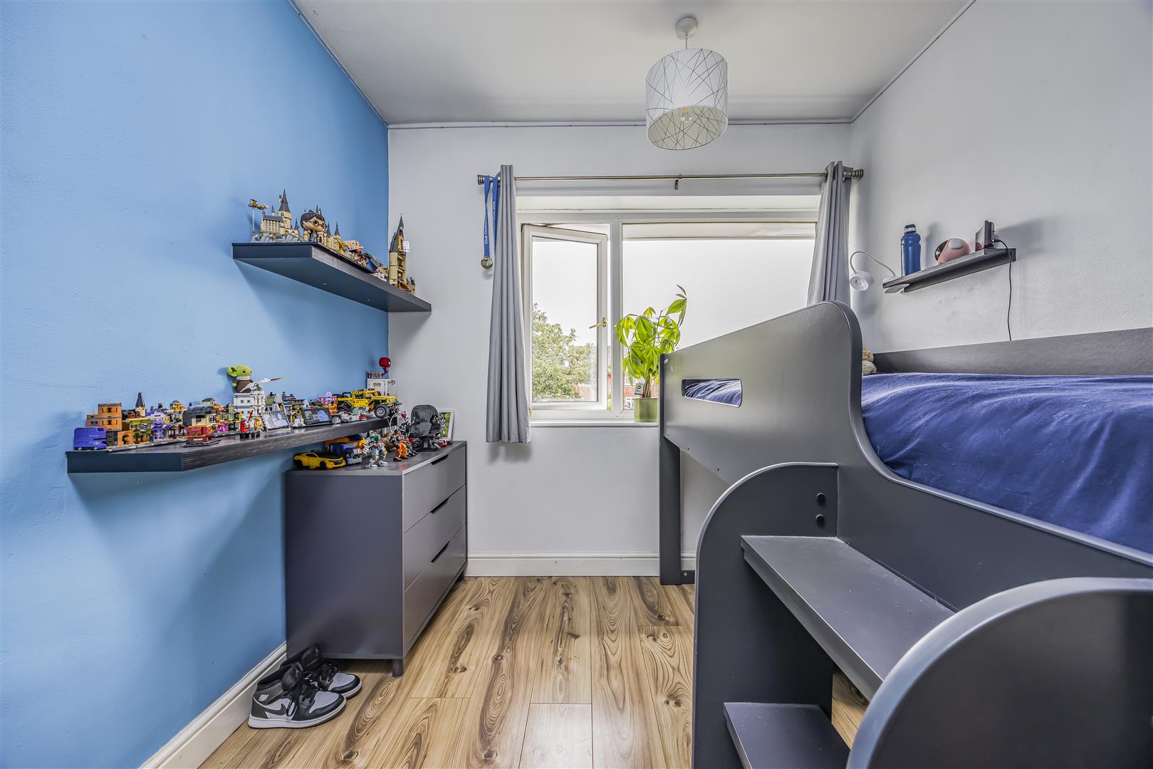 house - semi-detached for sale overton road