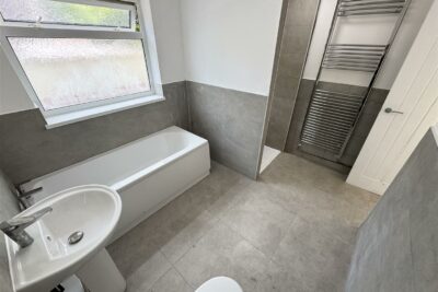 house - terraced for rent new road