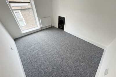 house - terraced for rent new road