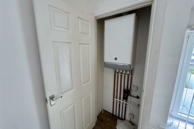 house - terraced for rent church road