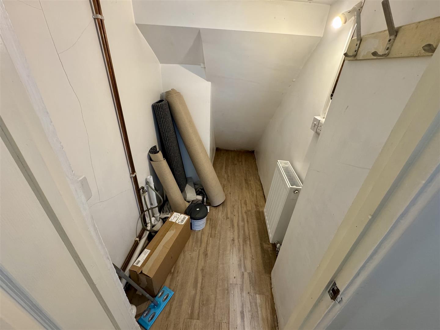 house - terraced for rent church road